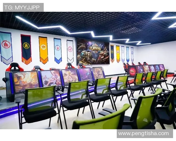 电竞教育者在校园内传授电竞知识与技能的探索与实践